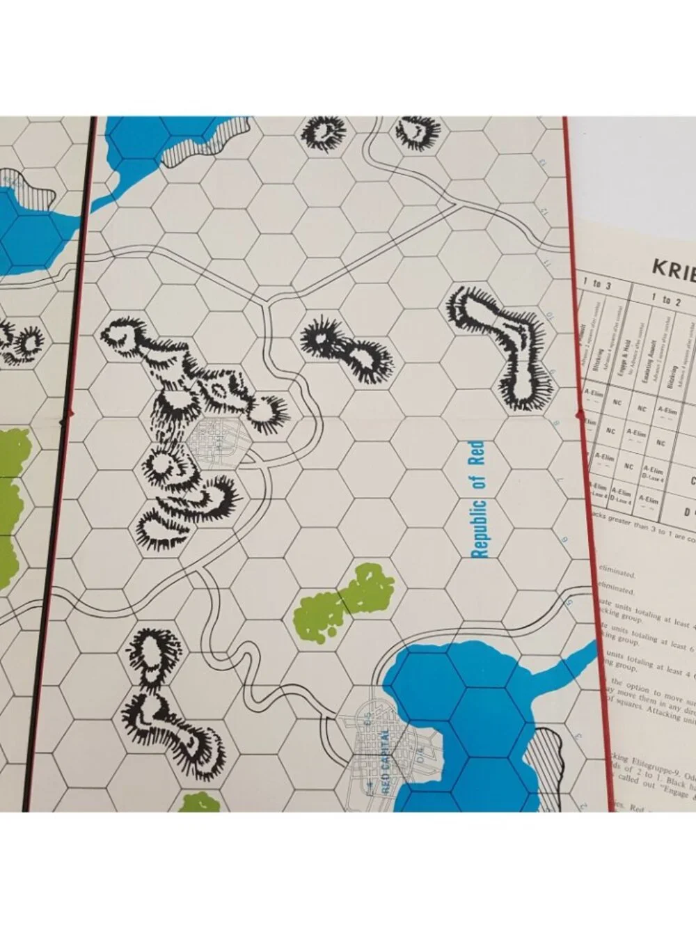 Kriegspiel Military Chess Wargame Avalon Hill 1970 Bookshelf Game 806 Punched